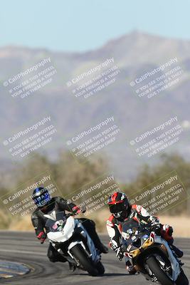 media/Dec-04-2025-Racers Edge (Thu) [[5ebc9f124d]]/3-B Group/1-Session 1 (Turn 7)/